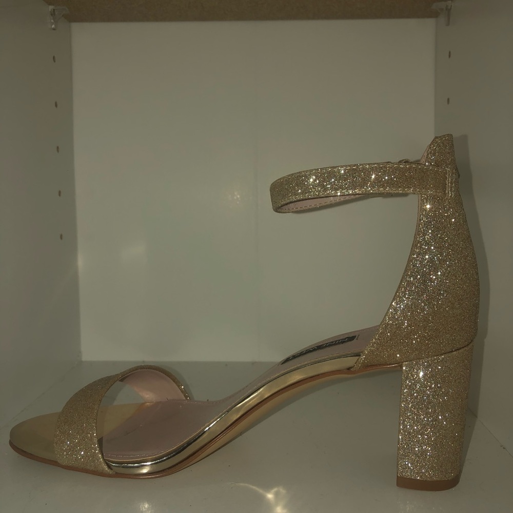 Pruce Ankle Strap Block Heel Sandals
